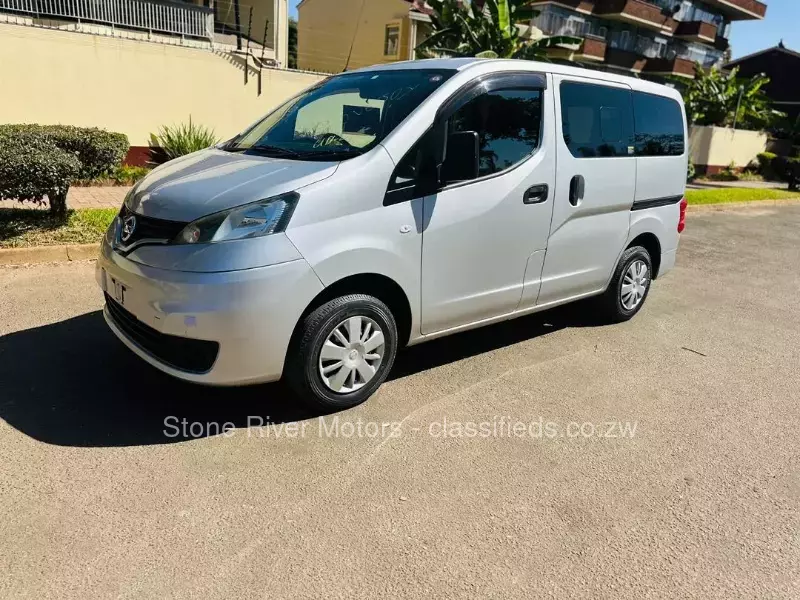 Nissan Vannette NV200 2015