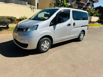 Nissan Vannette NV200 2015