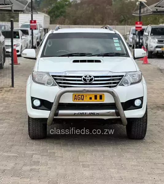 Toyota Fortuner 2015