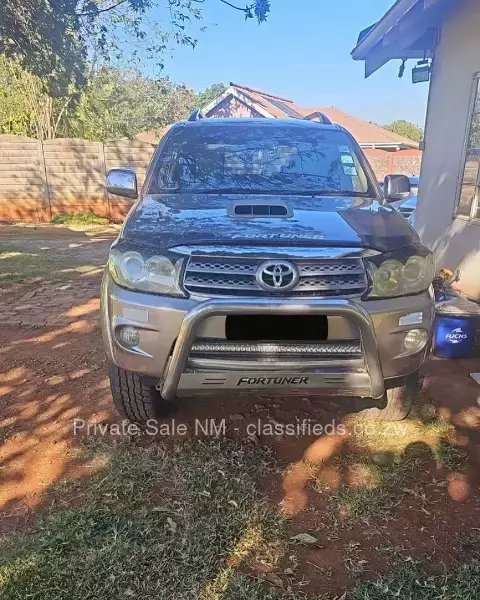 Toyota Fortuner 2010