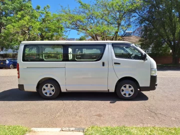 Toyota Hiace 2019