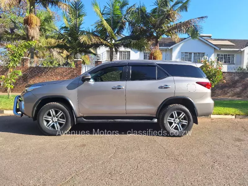 Toyota Fortuner 2017