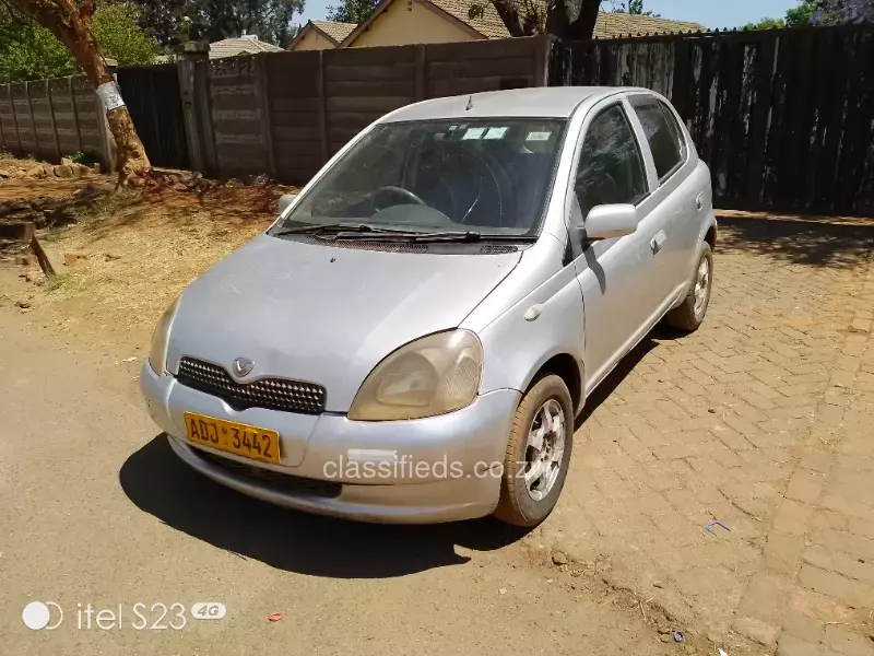 Toyota Vitz Vits 2000