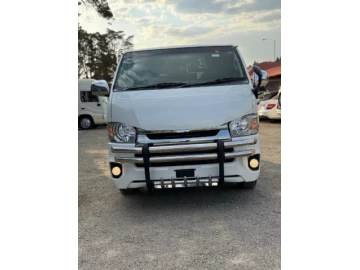 Toyota Hiace 2016