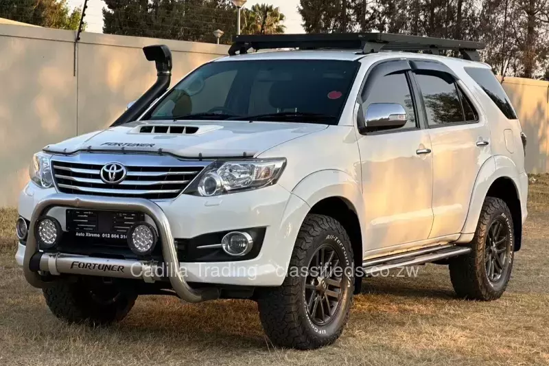 Toyota Fortuner 2015