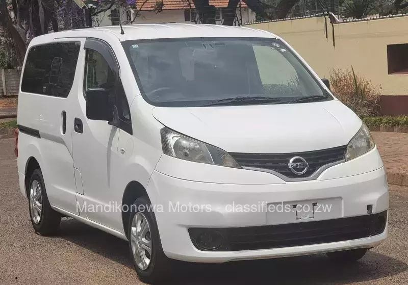 Nissan NV200 2015