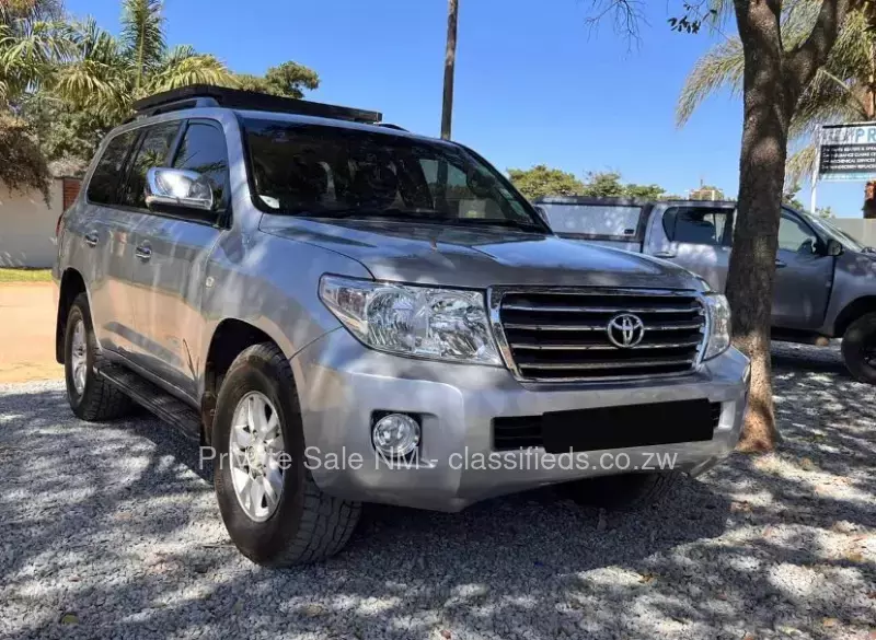 Toyota Land Cruiser 2010