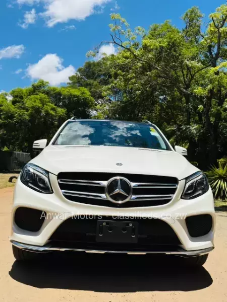 Mercedes Benz GLE 2016