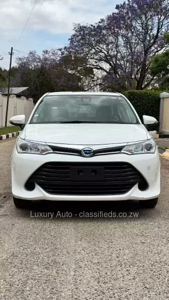 Toyota Axio 2015