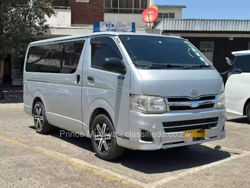 Toyota Hiace 2014