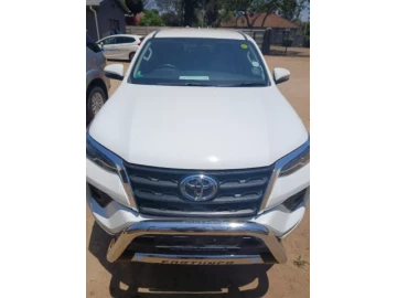 Toyota Fortuner 2022