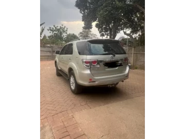 Toyota Fortuner D4D 2013