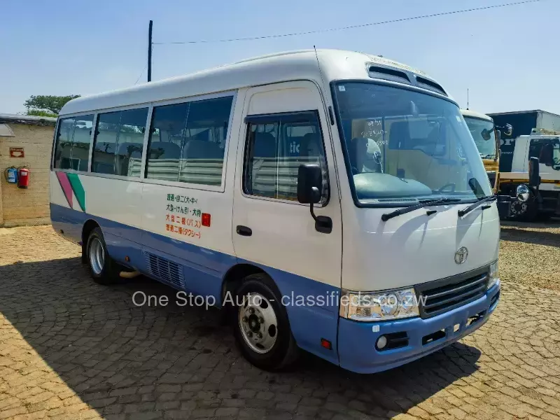 Toyota Coaster 2016