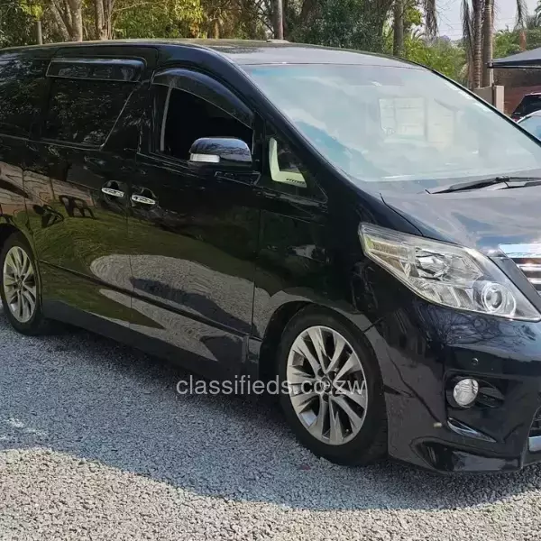 Toyota Alphard 2010