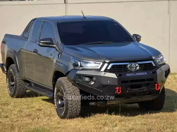 Toyota Hilux 2023