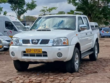 Nissan NP300 Double Cab 2015