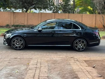 Mercedes Benz C-Class 2015