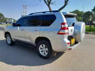 Toyota Prado 2015