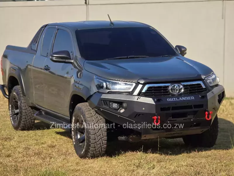 Toyota Hilux 2023