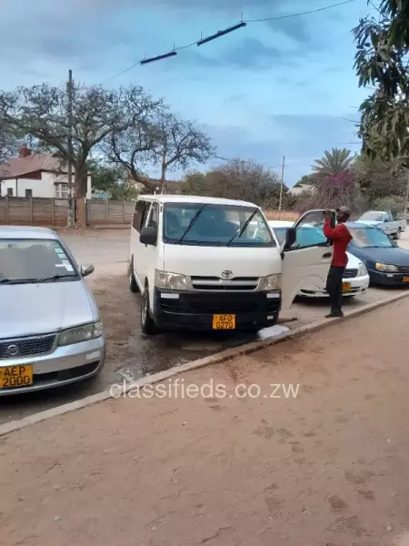 Toyota Hiace 2008