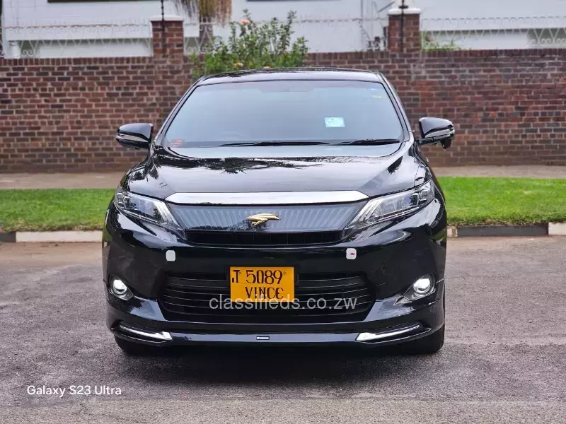 Toyota Harrier 2015