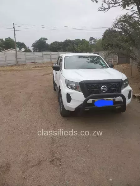 Nissan Navara 2023