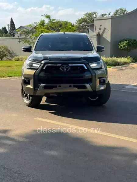 Toyota Hilux 2023