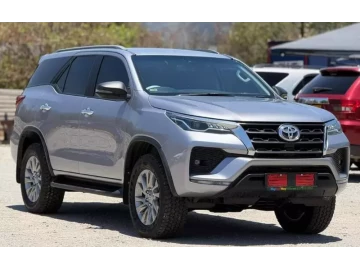 Toyota Fortuner 2023