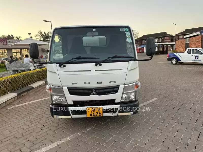 Mitsubishi Fuso 2012