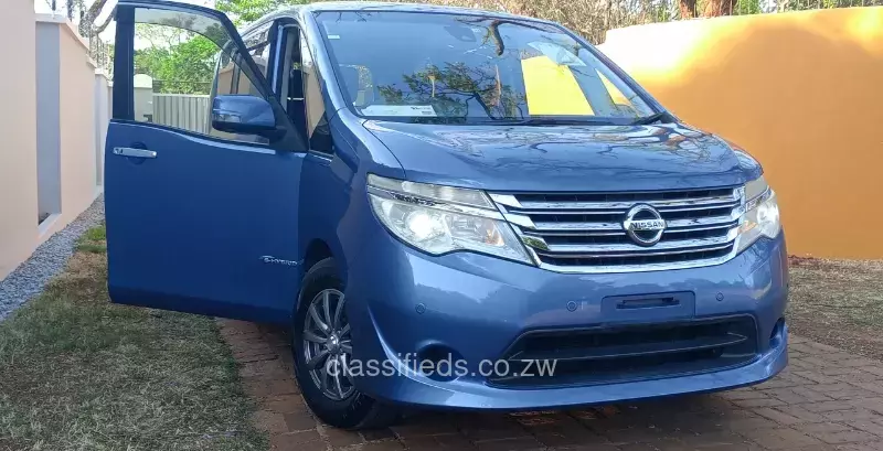 Nissan Serena 2015