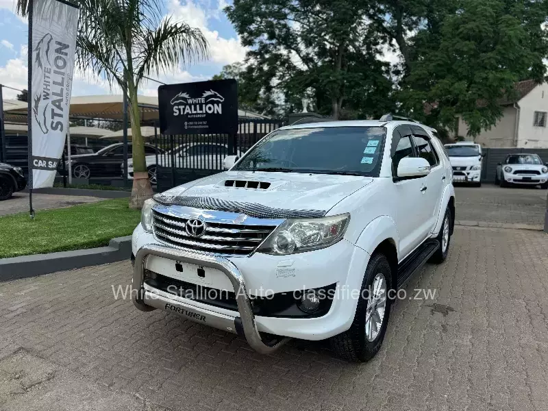 Toyota Fortuner 2014