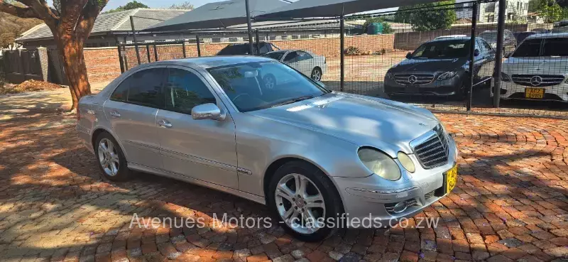 Mercedes Benz E-Class 2008