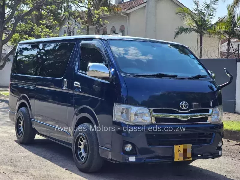 Toyota Hiace 2014