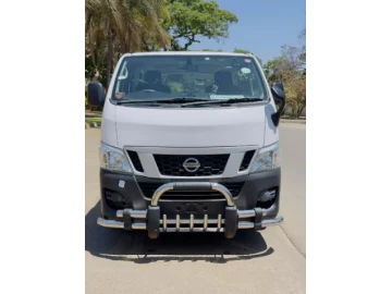 Nissan NV350 2015