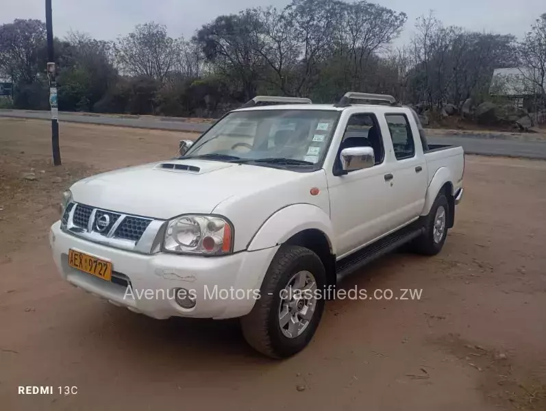 Nissan NP300 2015