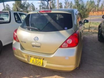 Nissan Tiida 2014