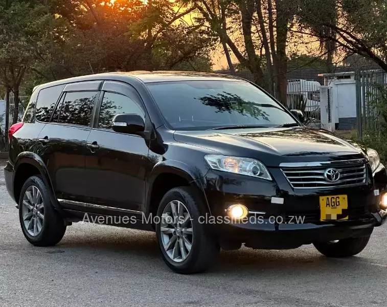 Toyota Vanguard 2013