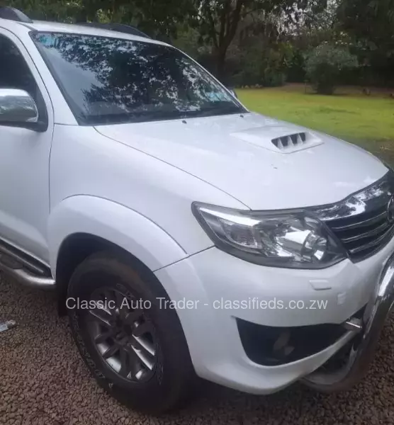 Toyota Fortuner 2014