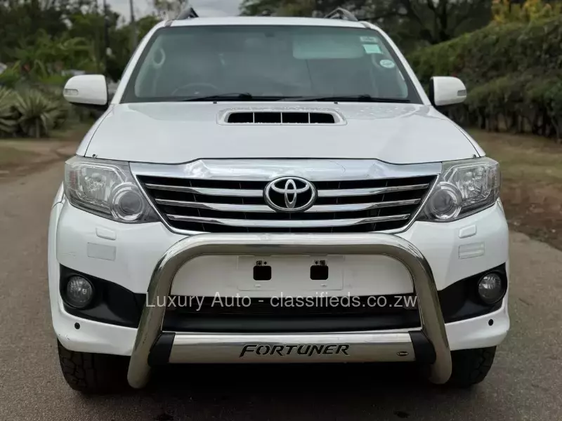 Toyota Fortuner 2014