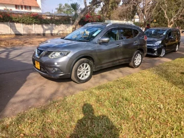 Nissan Xtrail (Mid SUVs) .