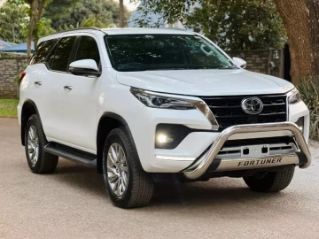 Toyota Fortuner 2021