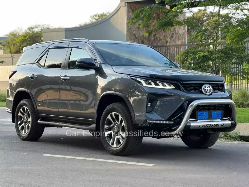 Toyota Fortuner 2023