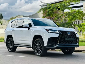 Lexus LX 2023