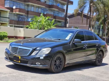 Mercedes Benz E-Class 2009