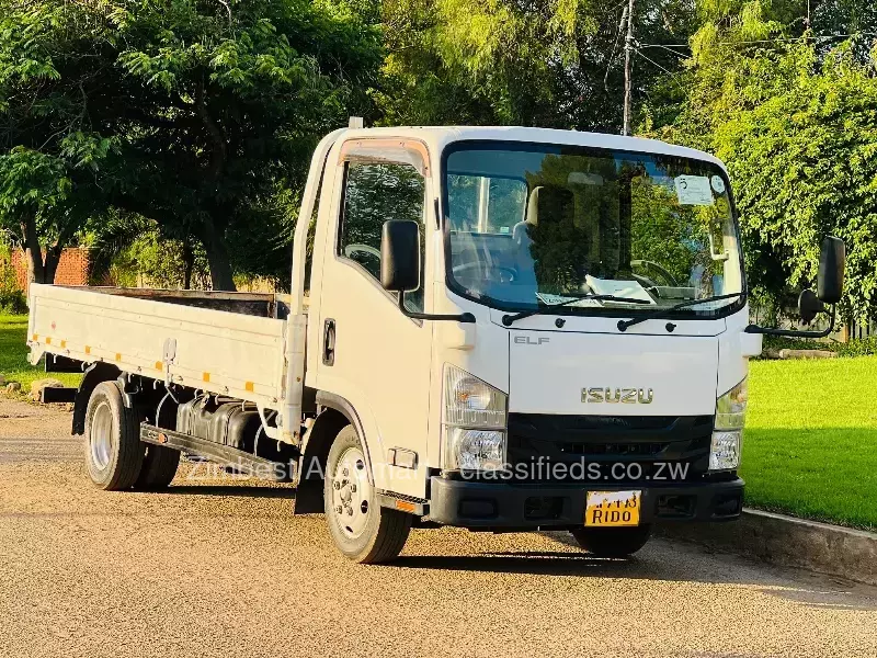 Isuzu Elf 2016