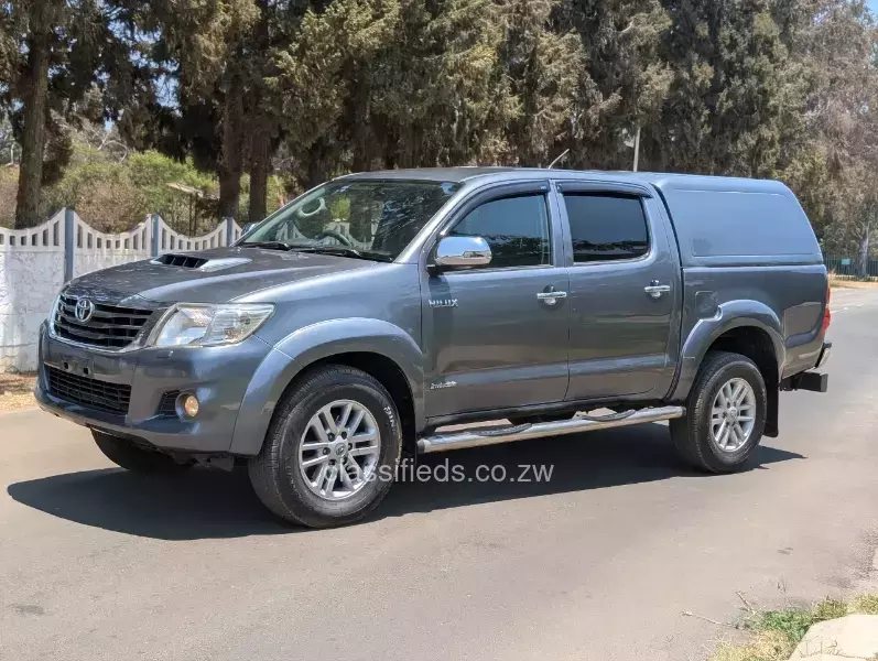 Toyota Hilux 2013