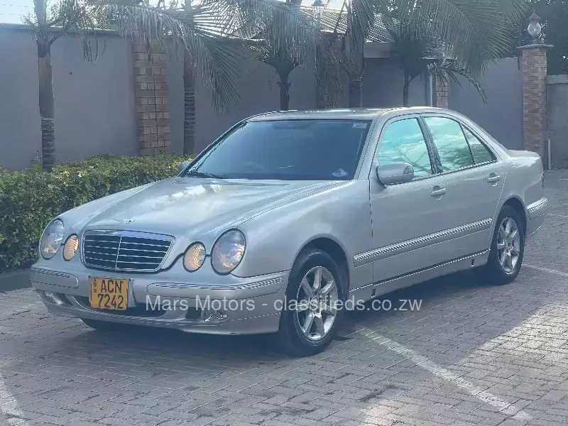 Mercedes Benz 300E 2003