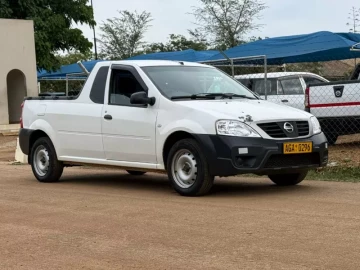 Nissan NP200 2008