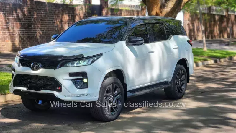 Toyota Fortuner 2023