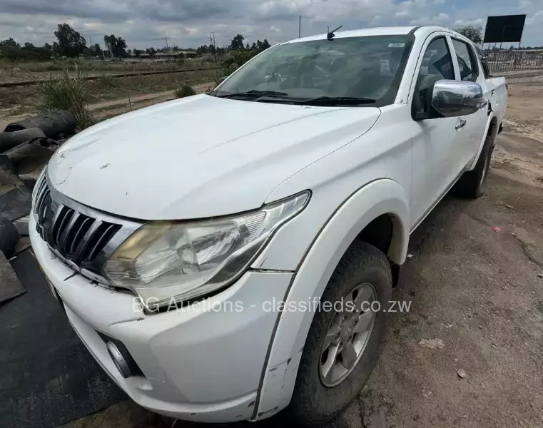 Mitsubishi Triton 2021